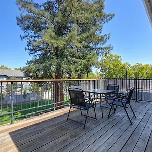 new-upscale-2br-spacious-deck-7-mins-to-sacramento.bestsacramentohotels.com/