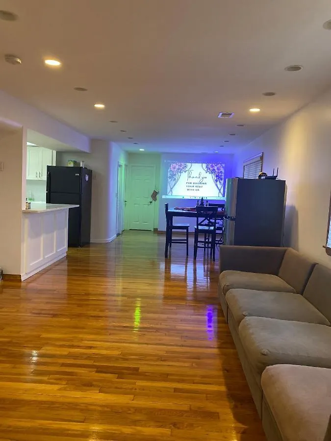 Homestay Mill Basin Cozy Home New York